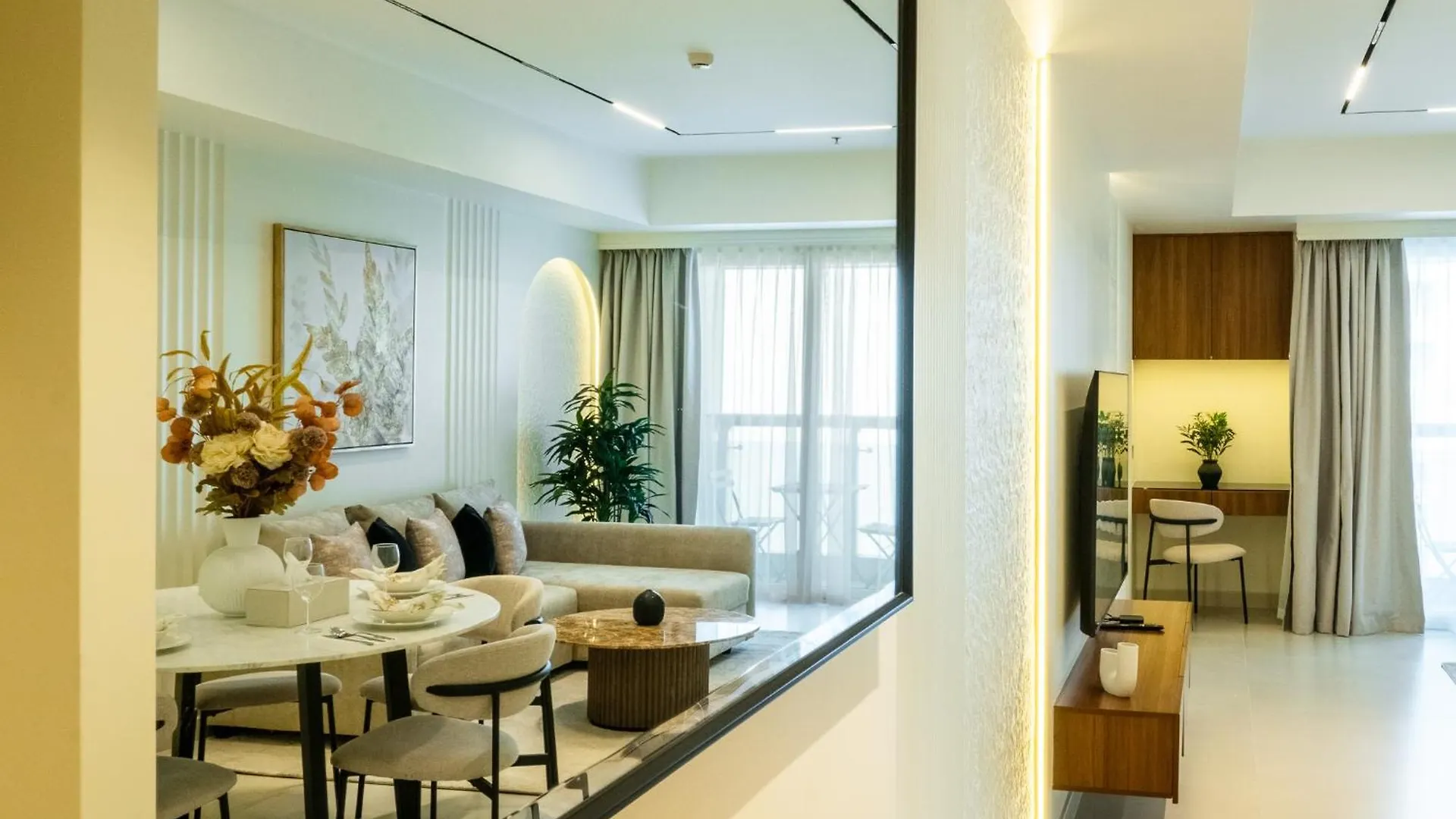 Apartment Elegant 3 Bedrooms Among Clouds Dubai United Arab Emirates