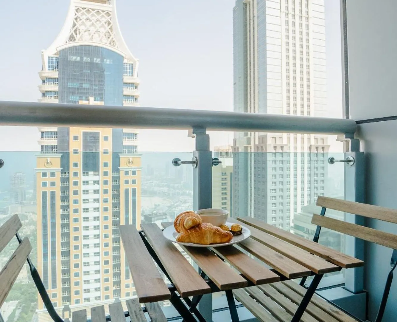 Elegant 3 Bedrooms Among Clouds Dubai United Arab Emirates