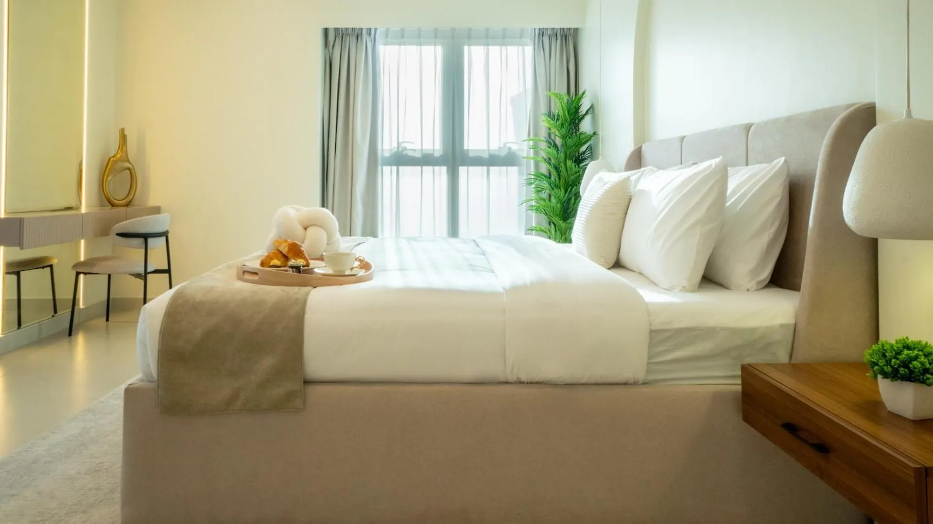 Apartment Elegant 3 Bedrooms Among Clouds Dubai